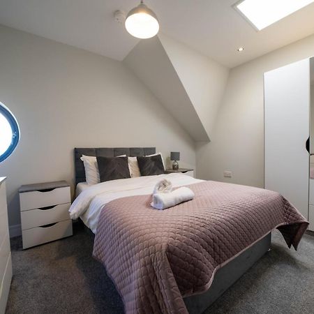 Three Bed Apartment Sleeps 5 In Botanic Belfast Exteriér fotografie